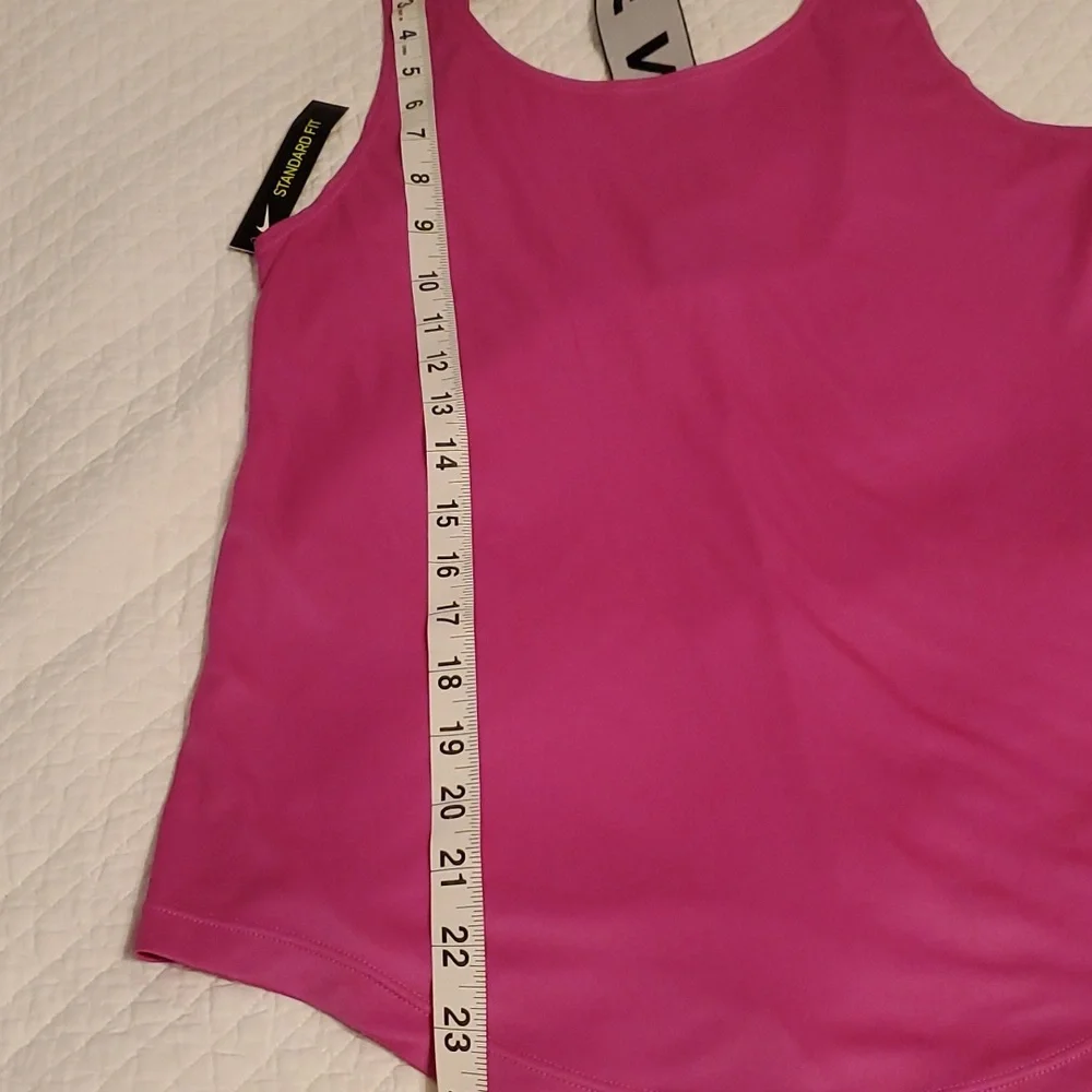 💓Nike Athletic Top - Picture 8 of 11
